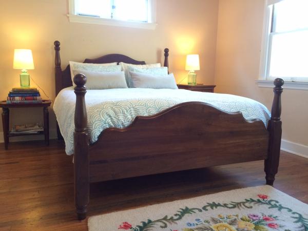 Cannon Ball Bed from Amish Furniture Factory