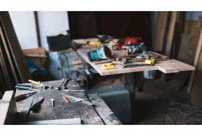 Amish Woodworking Tools Still Used in Modern Workshops